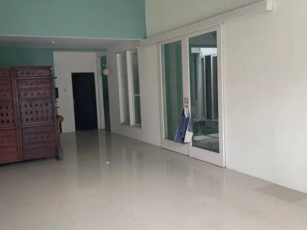 DIJUAL RUMAH MINIMALIS BARU RENOVASI JALAN BESAR MARGAHAYU RAYA, LOKASI STRATEGIS !