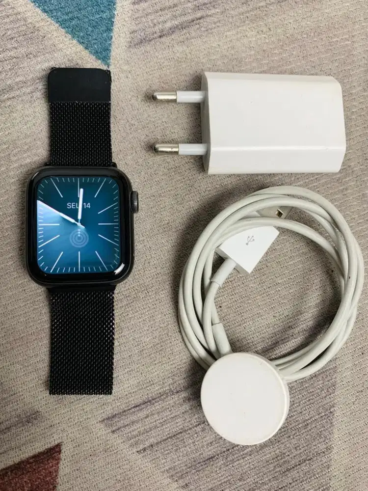 Apple Watch SE 40mm (GPS)