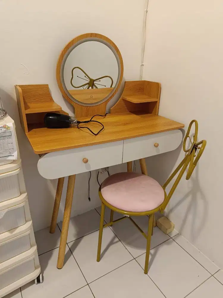 Meja Rias E-TIFE Set Maple LED + Kursi BEKAS / PRELOVED