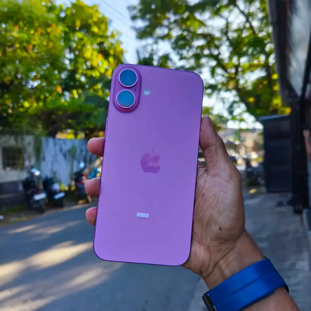 Iphone 16 plus 128GB lengkap mulus normal on garansi