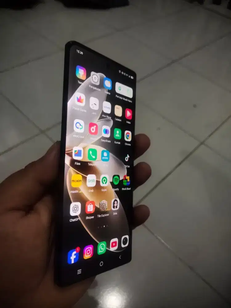 vivo v27 5g ram 8/256 no minus