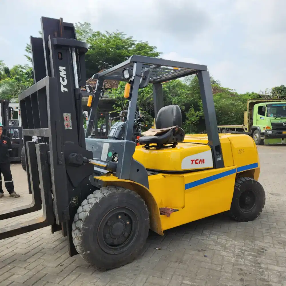 Forklift TCM 5 Ton,Matic,Tiang 3 Meter,Mesin S6S,Ban Single,Tahun 2016