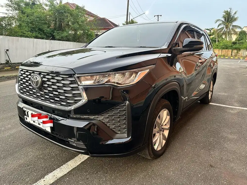 Innova Zenix V CVT RSE Matic