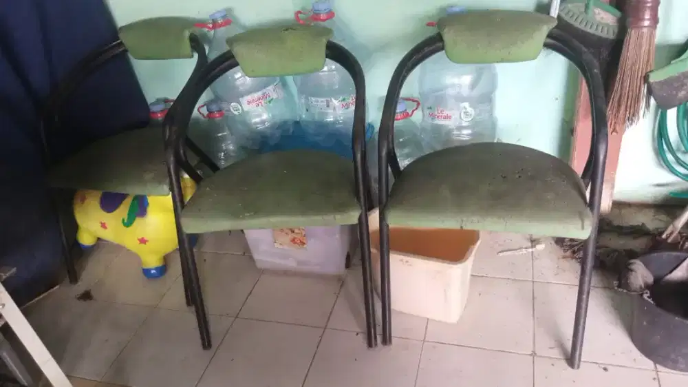 Kursi besi teras (4pcs)