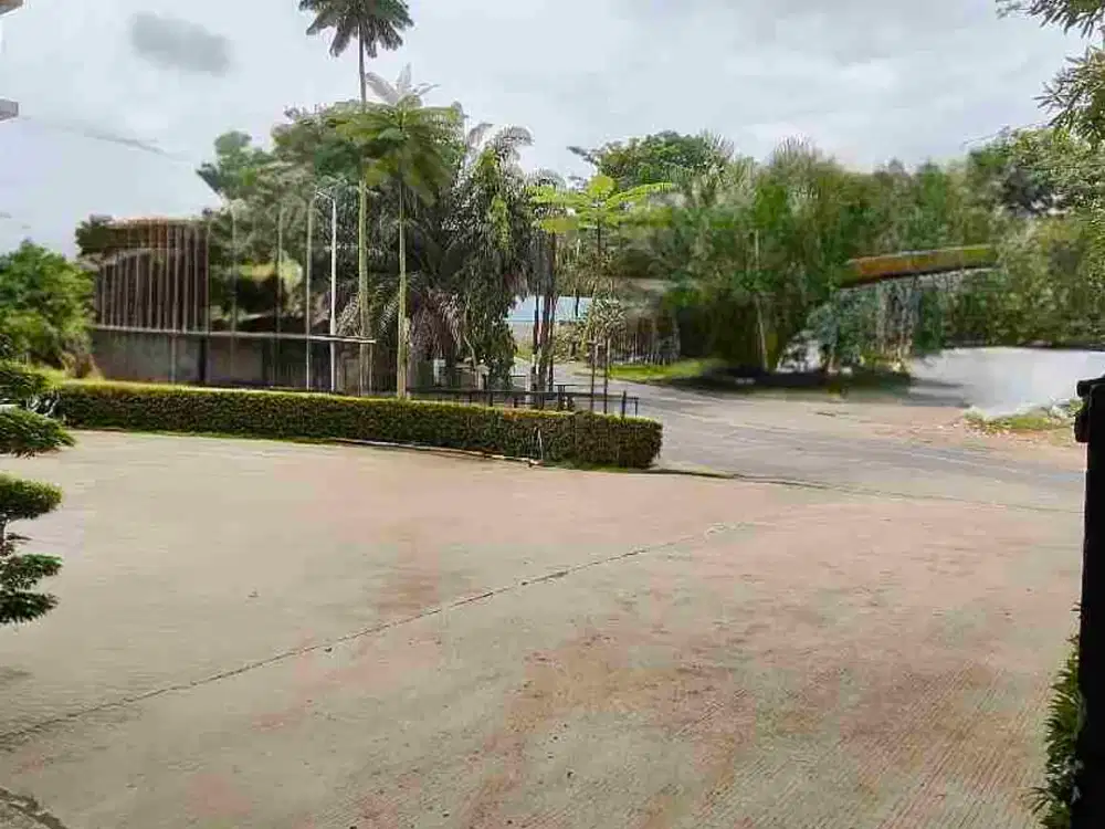 Workshop & kantor Dijual ditengah kota