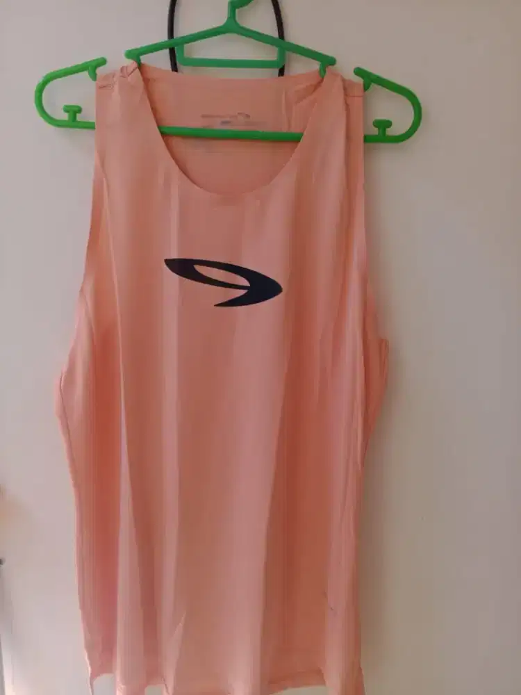 Singlet lari gym nyaman