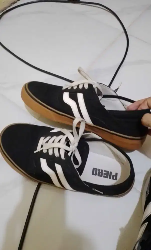 Sepatu piero ukuran 43