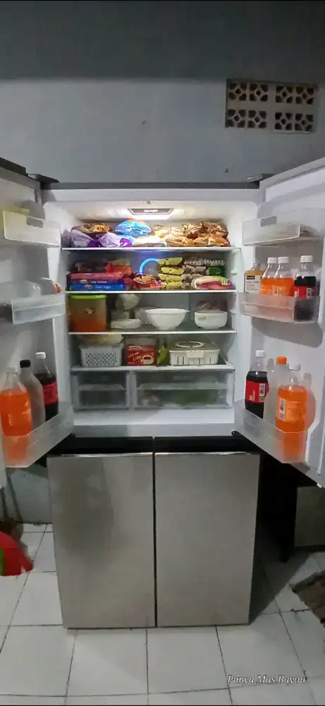 Kulkas Sharp 4 pintu side by side