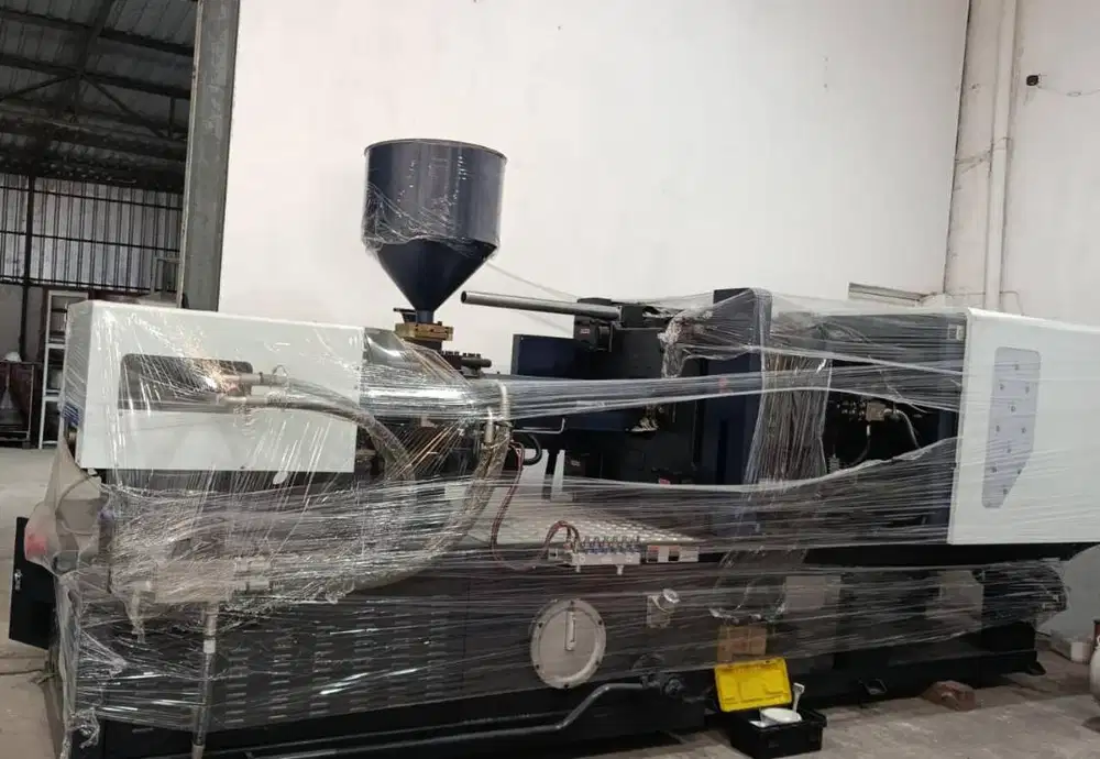 Dijual Mesin Pencetakan Injeksi ( kondisi baru )