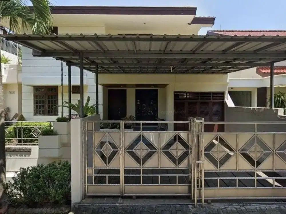 Rumah 2 Lantai dalam Komplek Elit dan Asri Cinere