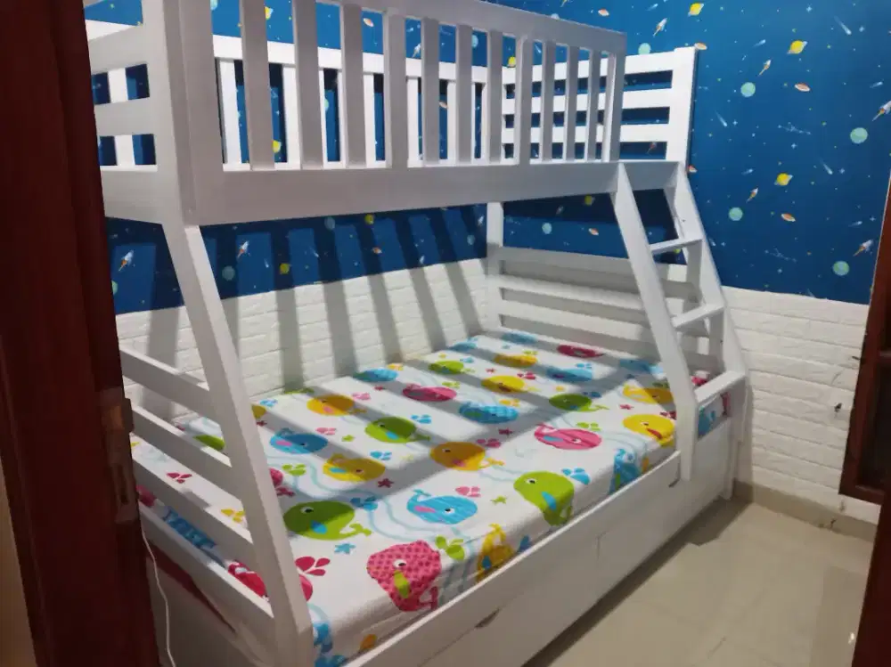 Ranjang tingkat kayu jati 100%