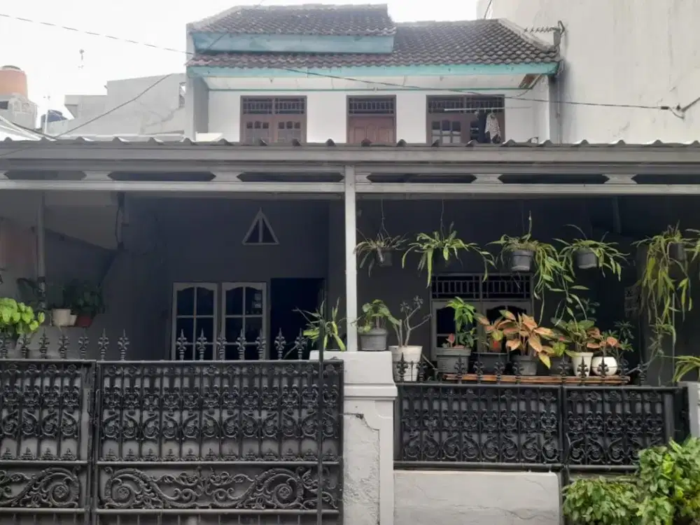 DISEWAKAN RUMAH FULL FURNISHED, DI PERUMAHAN DUTA INDAH