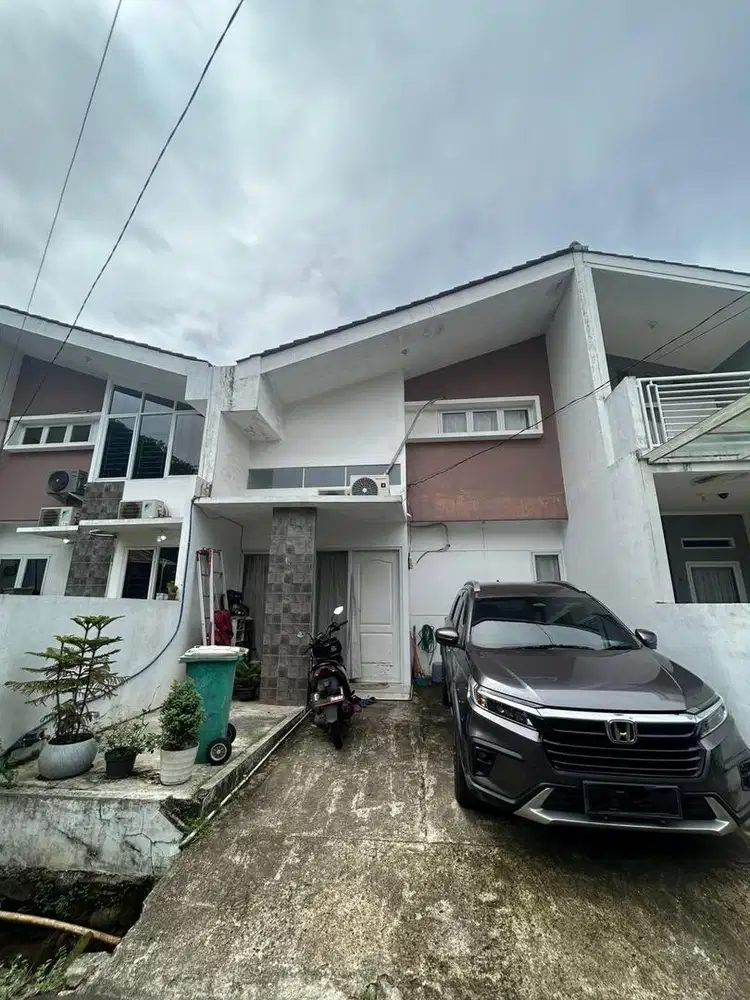 Nego sampai jadi! Rumah dengan Linkungan Nyaman di Dalam Cluster