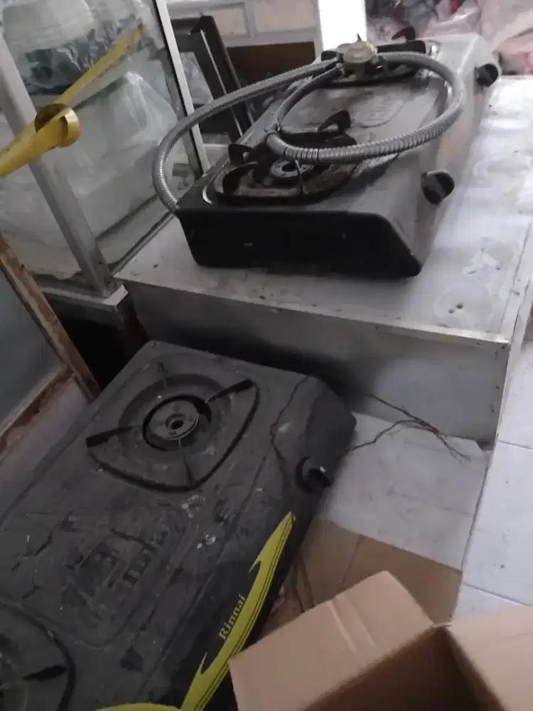 Alat alat warkop kulkas etalase makanan dan jus kompor bangku baso