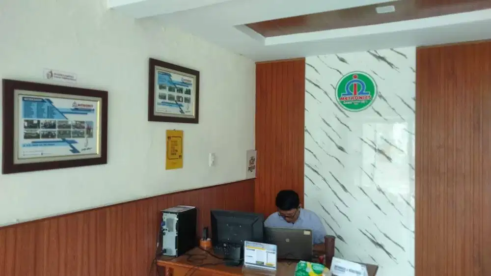 Instruktur Komputer Min D3 KOmputer