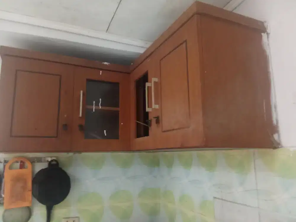 Lemari gantung chickhen set