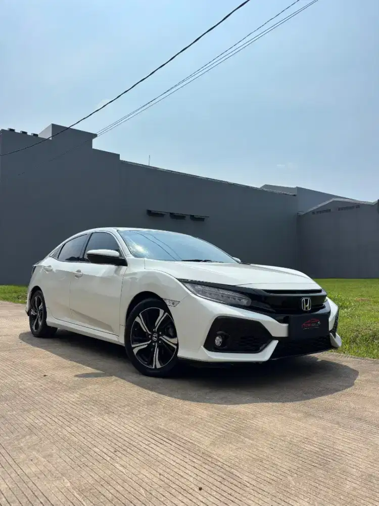 Civic Turbo hatchback 2017 bekas murah