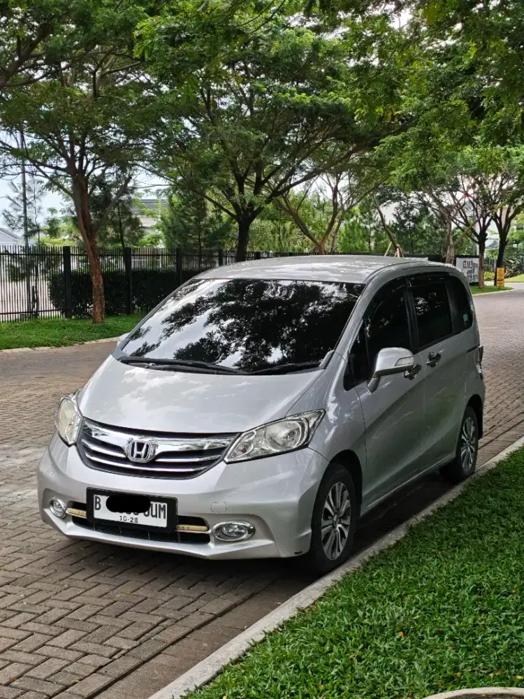 Honda Freed E PSD 2012 Silver