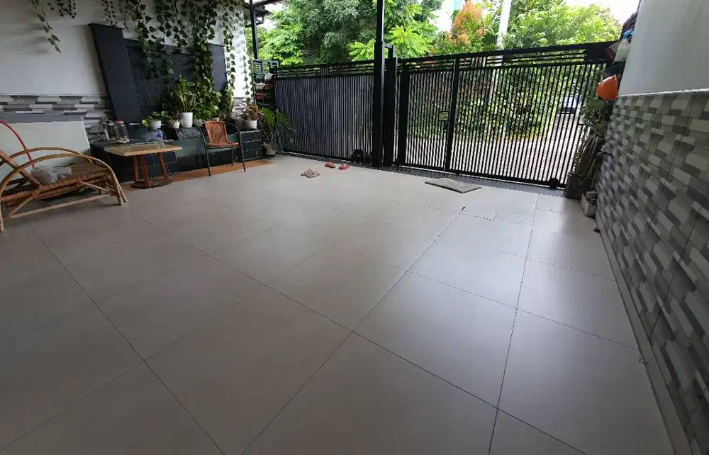 Rumah cluster dijual di taman royal 3 poris plawad cipondoh tangerang