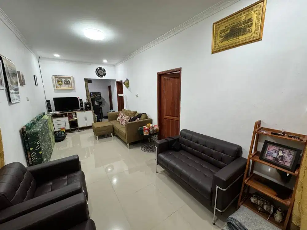 DI JUAL RUMAH SIAP HUNI , MURAH , BU