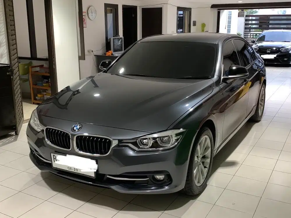 BMW 320i Sport Line 2018