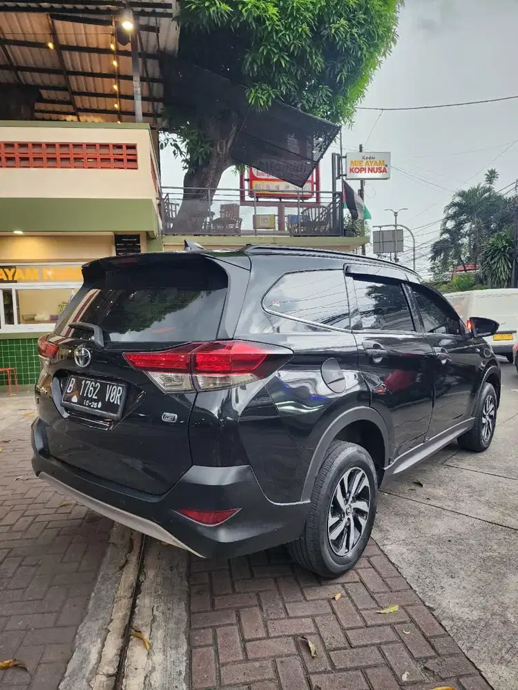 Toyota RUSH G at metic Tahun 2021 Hitam tangan pertama genap