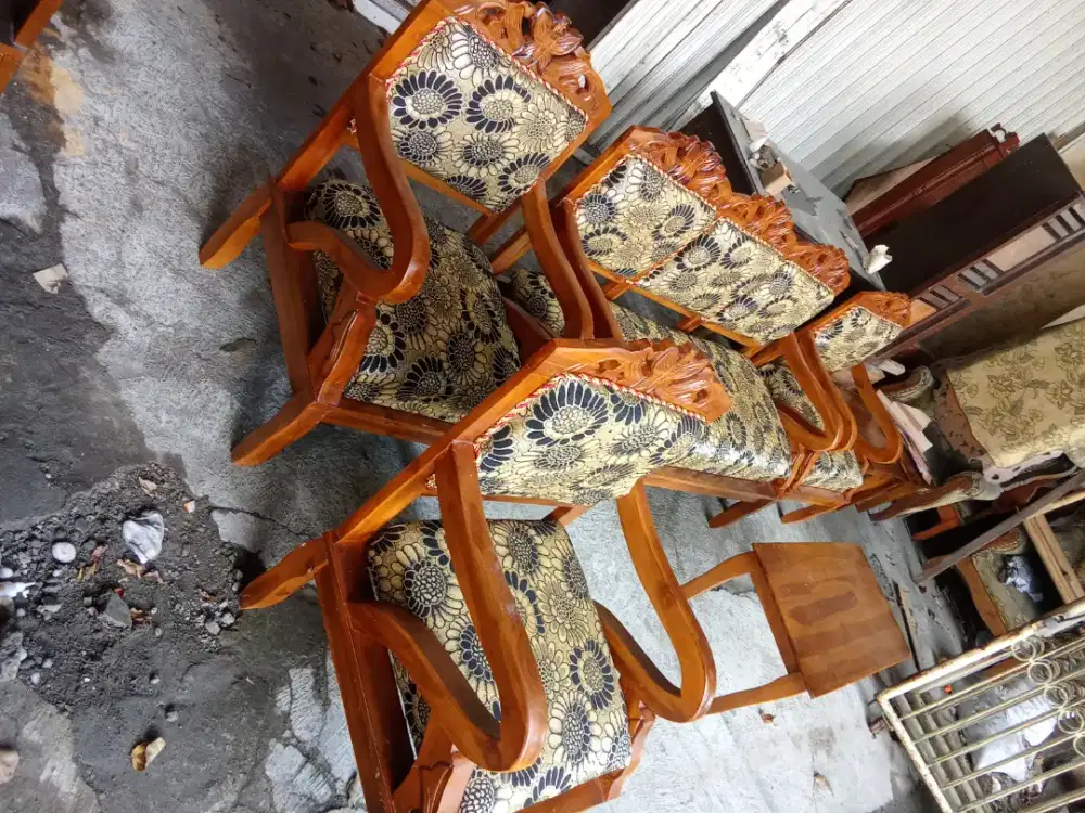 Kursi tamu kayu jati model minimalis keong kain kombinasi hitam emas