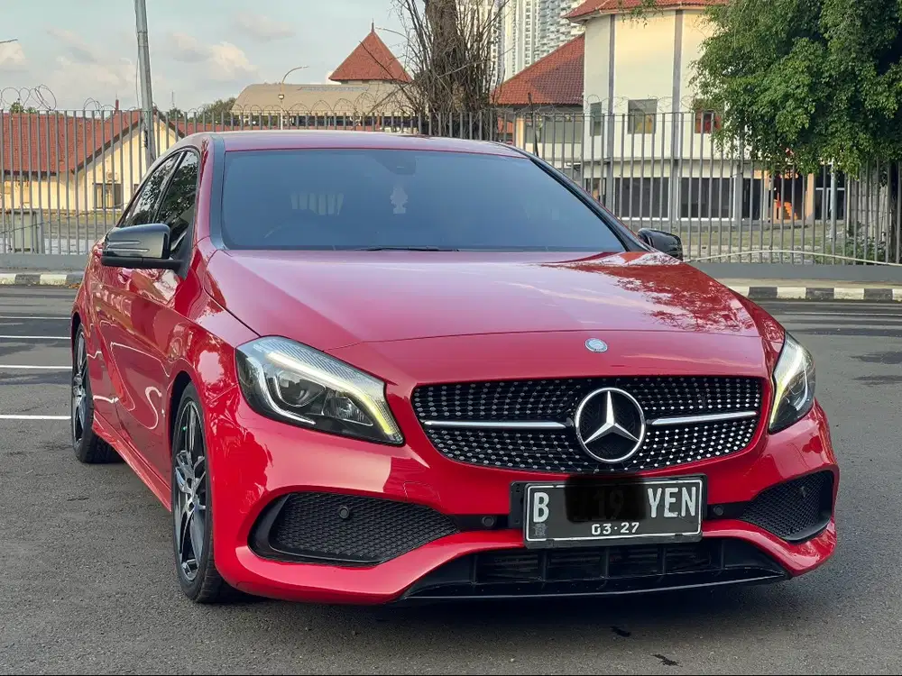 MERCEDES BENZ A200 AT MERAH 2015