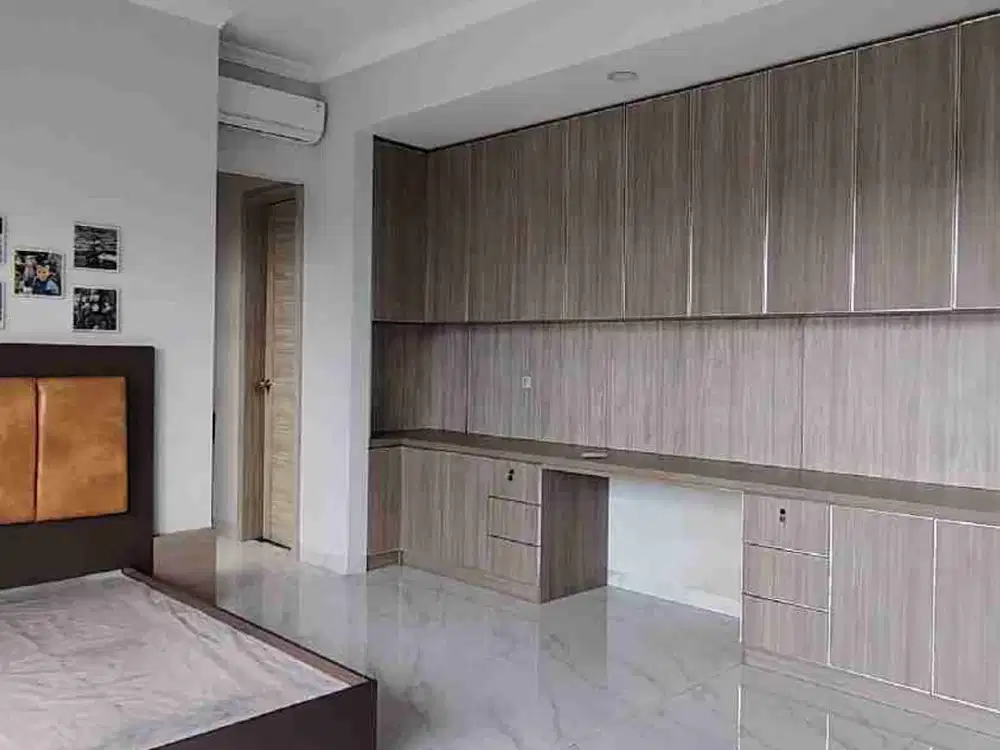 Jual semi Furnished cluster crystal siap huni harga nego