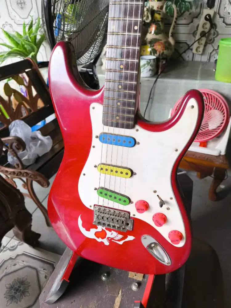 Gitar listrik prince
