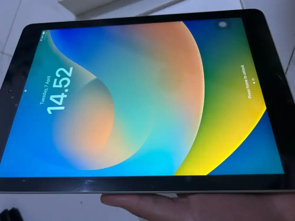 Ipad 5 wifi only 128gb