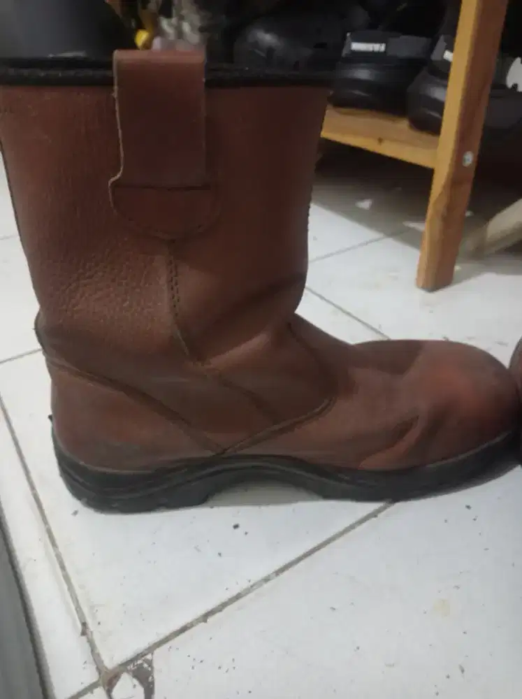 Sepatu safety Dr.OSHA