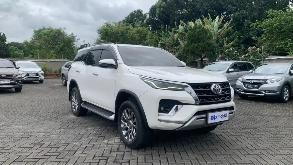 TOYOTA FORTUNER 2.8 4X2 VRZ SOLAR MATIC 2022 _ KJQ