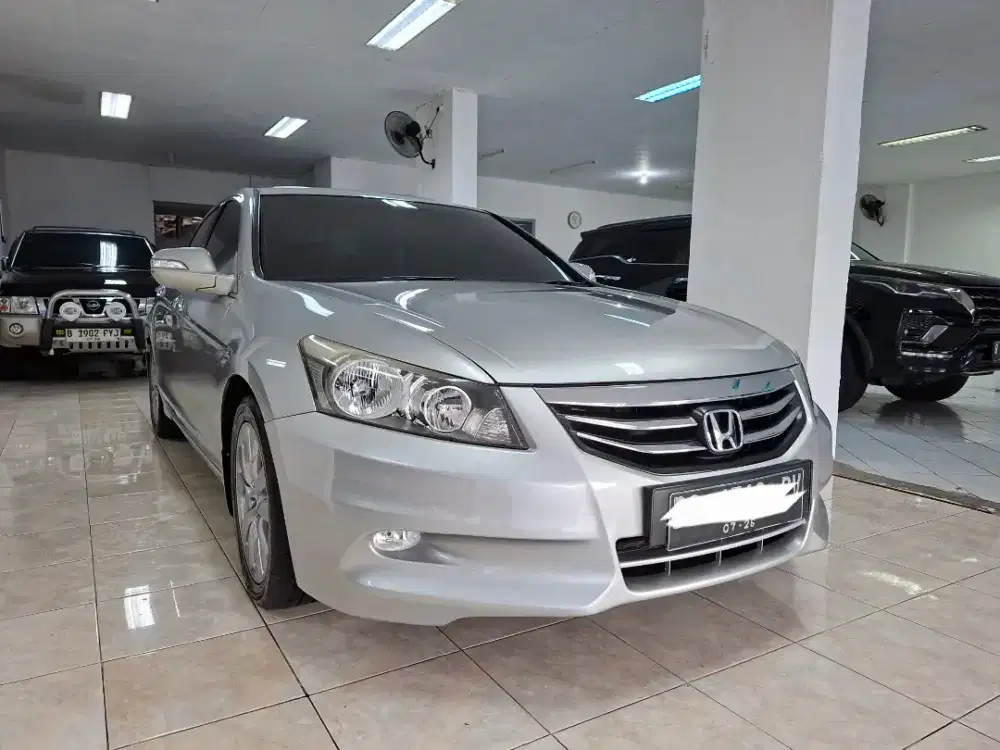 Honda Accord vtil automatic 2011