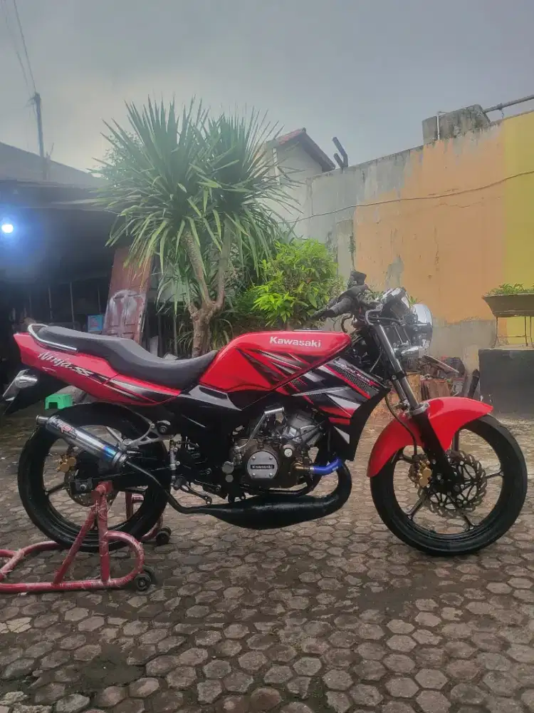 Kawasaki Ninja R 150 Superkips Convert SS 2012 Merah Surat Lengkap