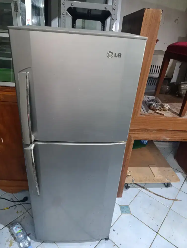 Jual Kulkas second merk LG, Lok Pamulang barat, Tangsel