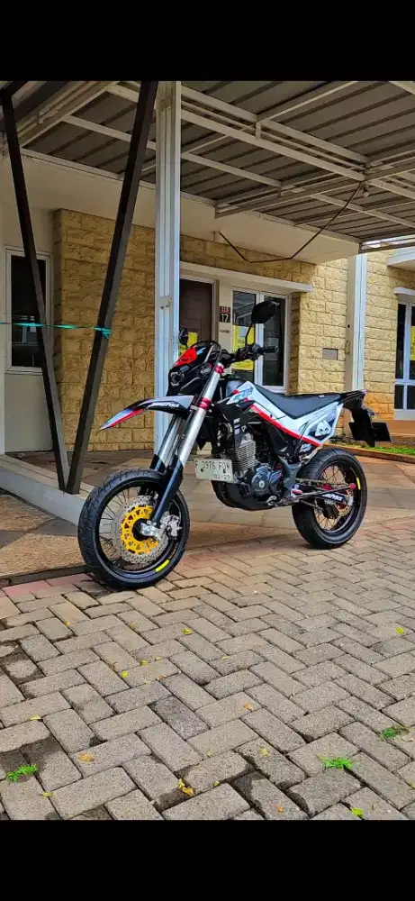 crf 150 super moto