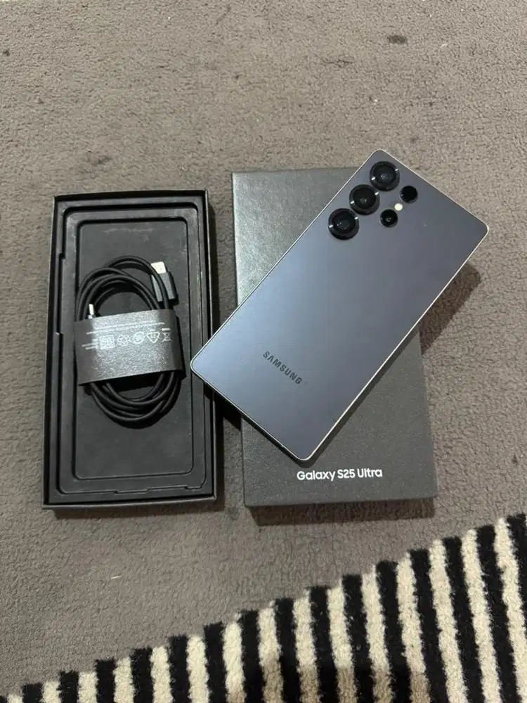 Samsung s25 ultra 12/1Tb Resmi Like New