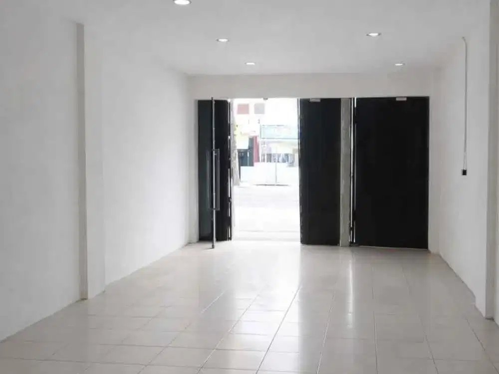 RUKO STRATEGIS 3 Lt SIAP HUNI DI SRENGSENG KEBON JERUK JAKARTA BARAT