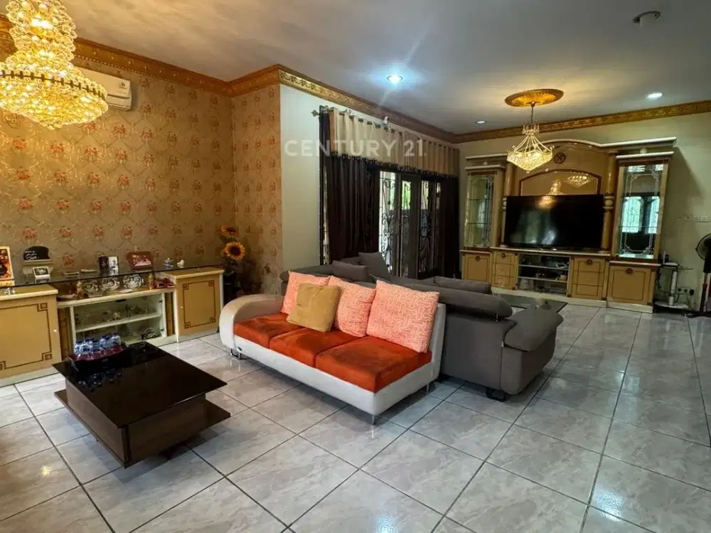 Rumah Mewah Hook Di Duren Sawit Jakarta Timur LB 600M Garasi