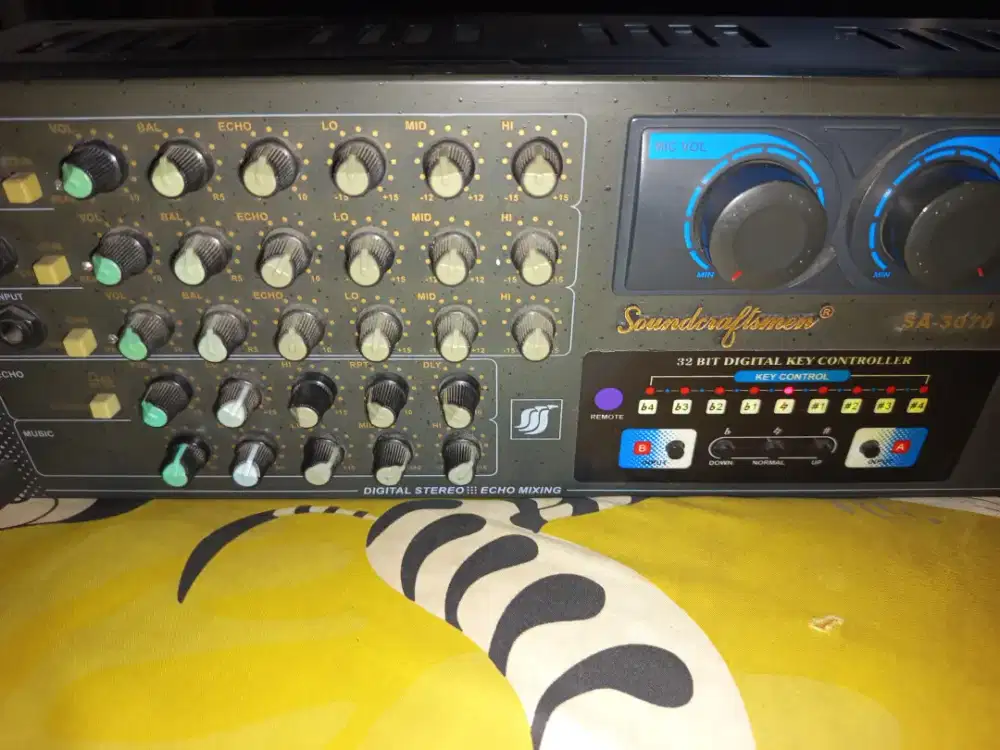 Dijual ampli karoke merek soundcraftsmen sa-3070kondisi masih ori