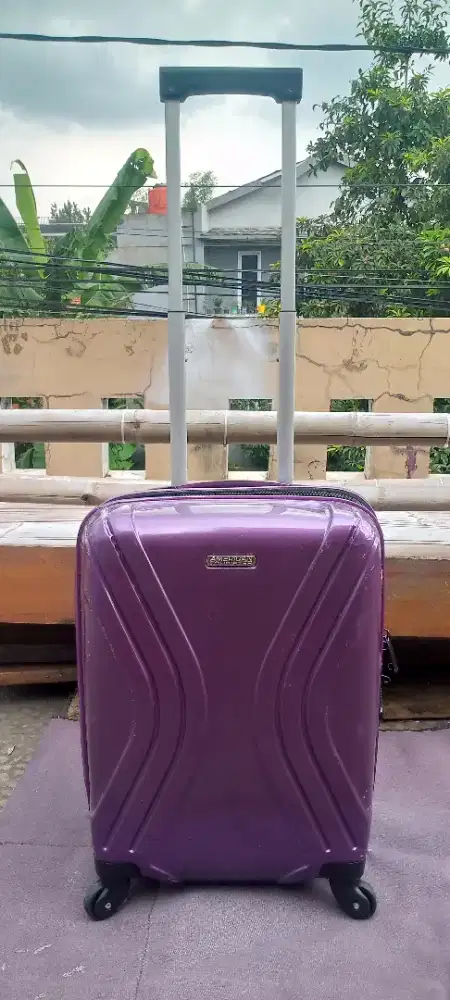 AMERICAN TOURISTER by Samsonite cabin size 21inch