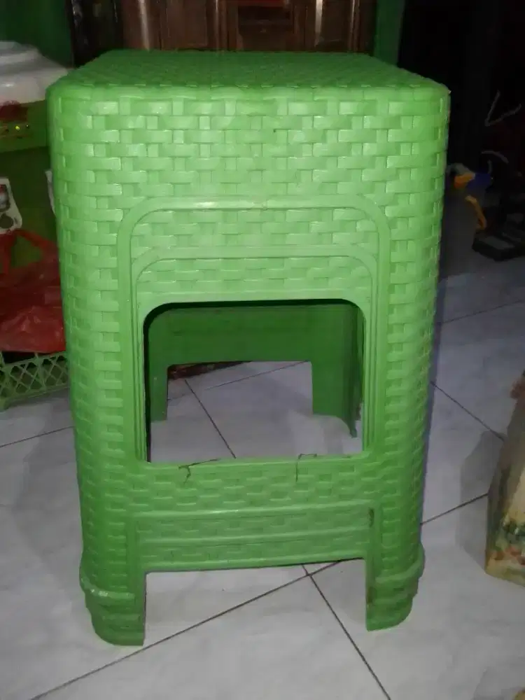 Dijual bangku nya yu bu