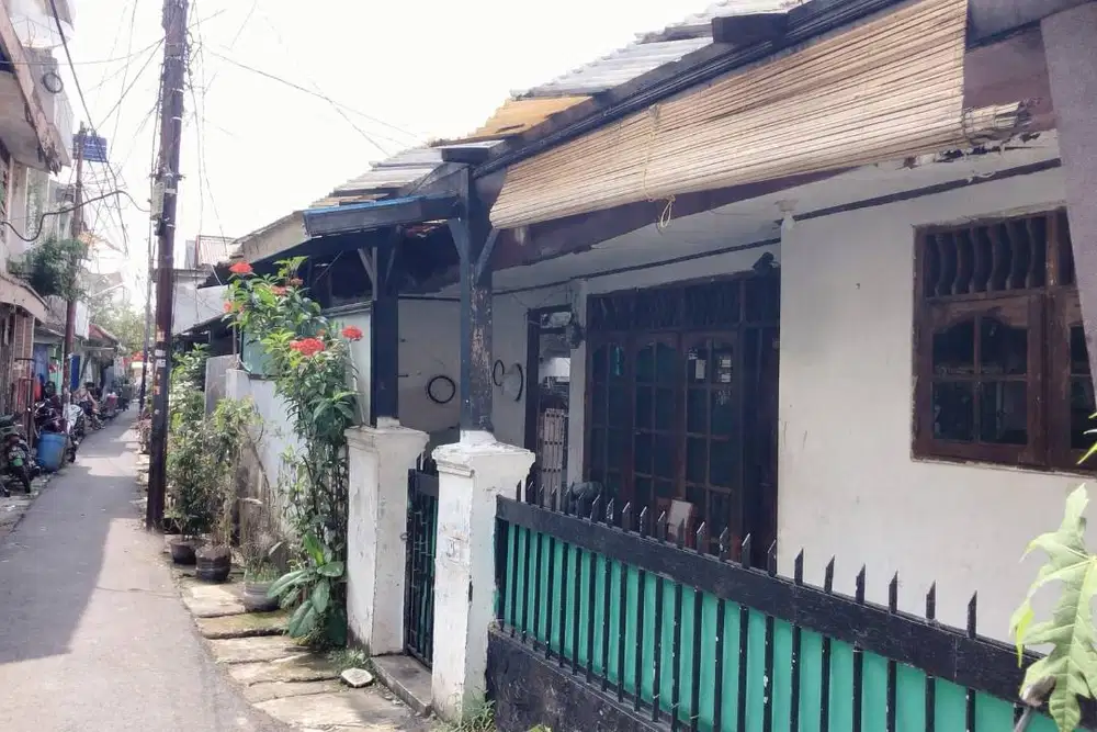 Dijual Rumah Tebet Jakarta Selatan Dekat Stasiun dan Kokas Cocok Kos