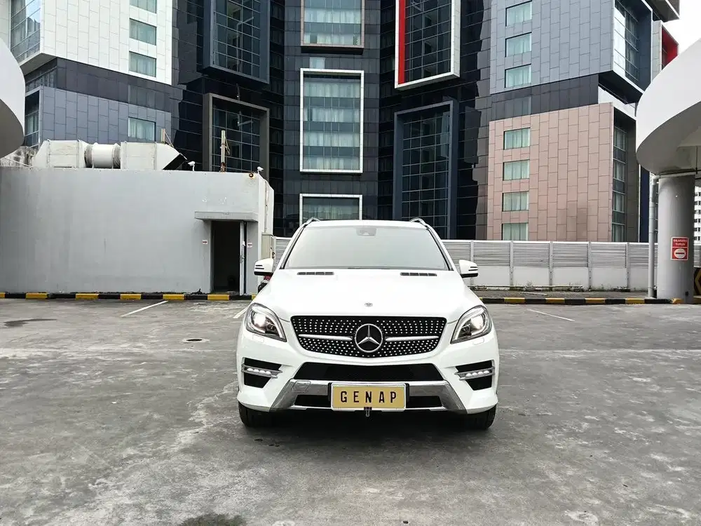 Mercy ML 400 AMG 2015 Putih Metalik