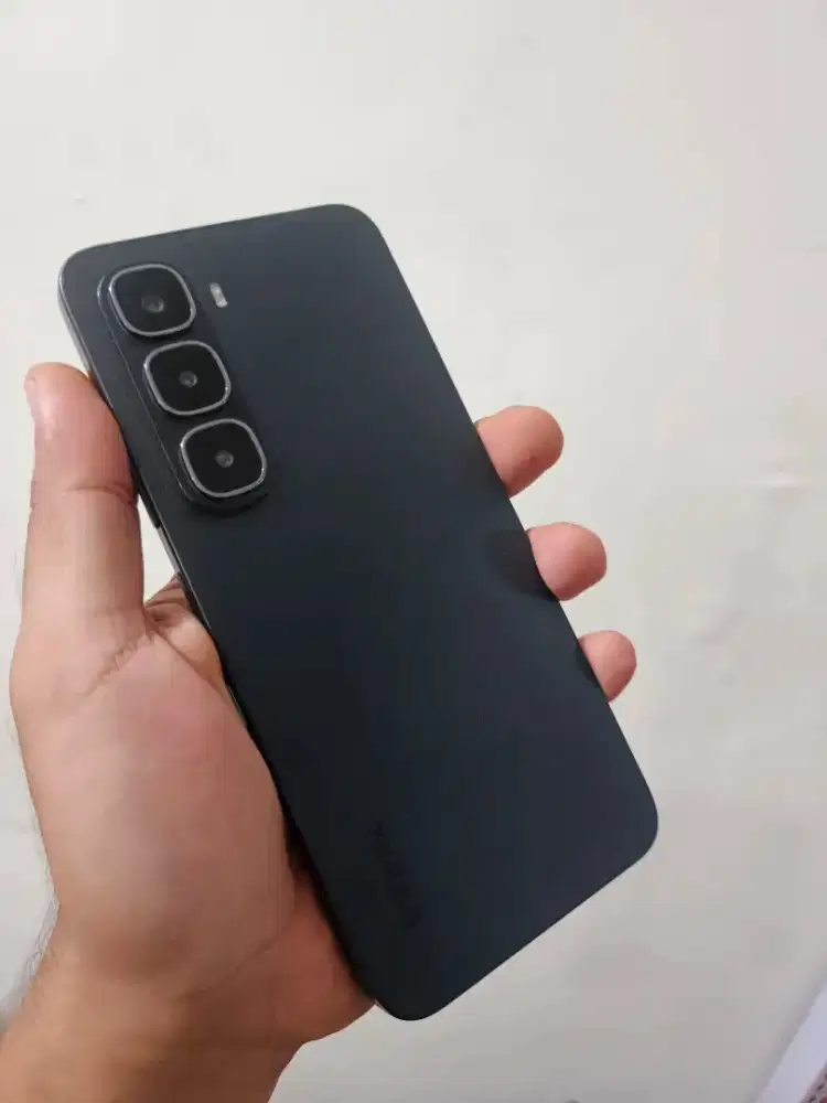 Jual infinix hot 60i 8+8/256 mulus hp ajab bonus casan