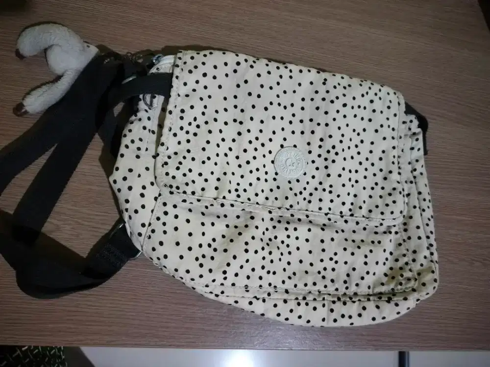 Djual tas kipling selempang ori