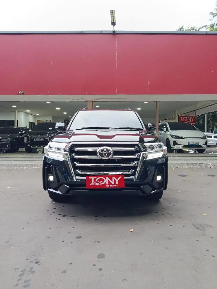 Toyota LC VX-R 200 Full Spec ATPM 2012 Hitam