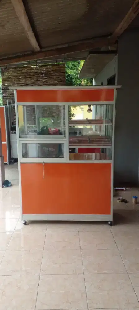 Dijual Gerobak Etalase Untuk Ayam Goreng