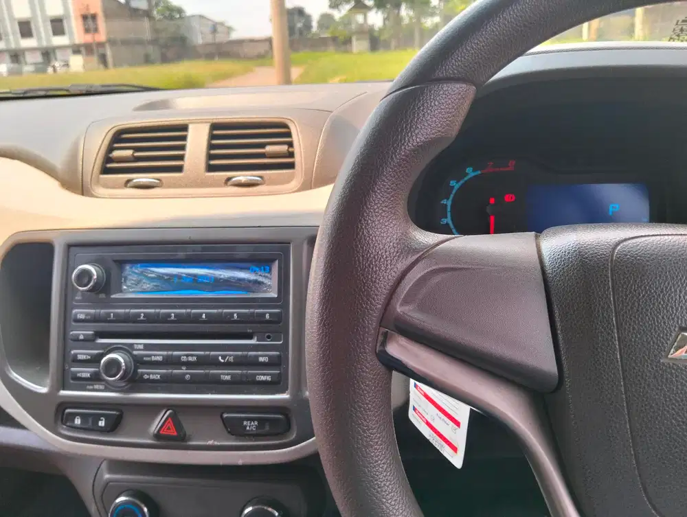Chevrolet Spin 2013 Bensin